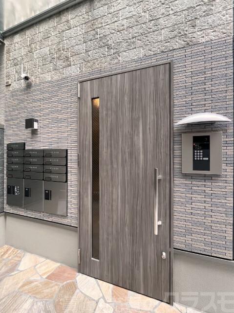 17/26 エントランス