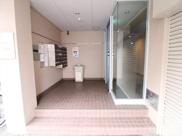 22/30 エントランス