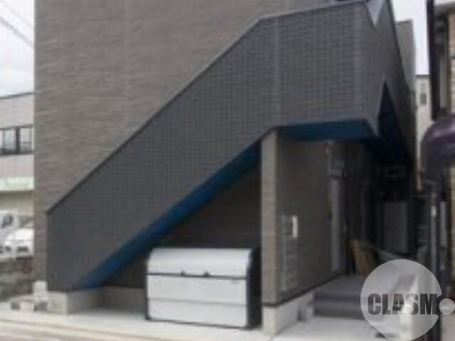 16/21 エントランス