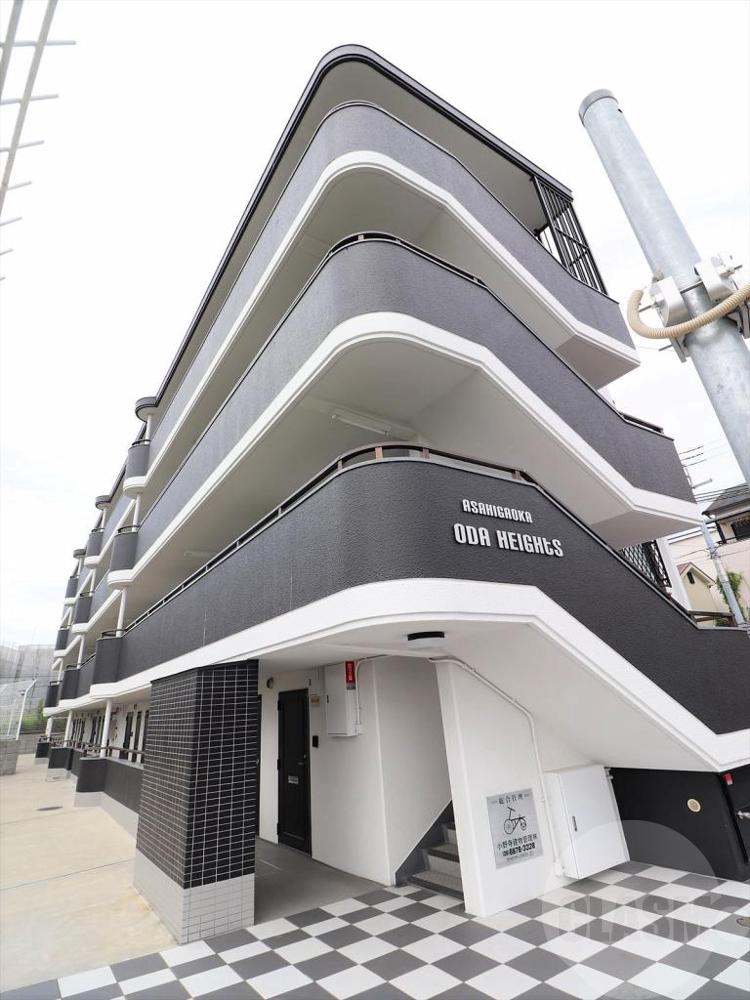 22/30 エントランス