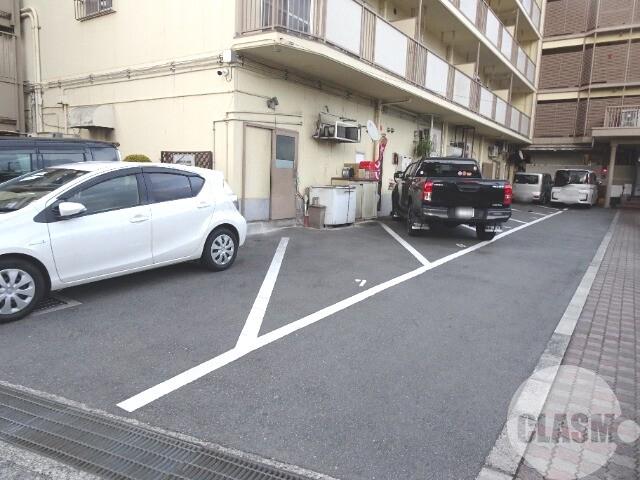 2/7 駐車場