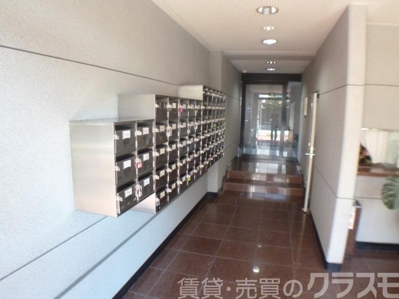 28/30 エントランス