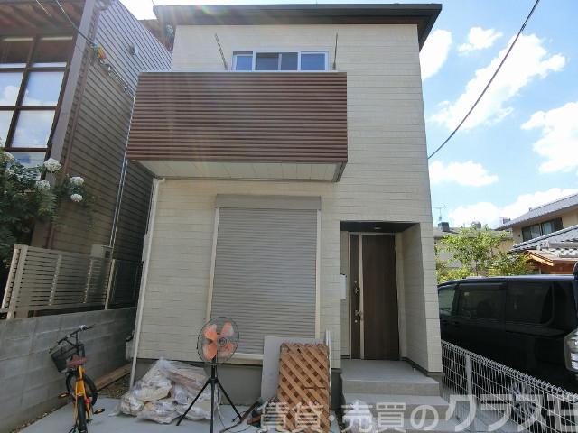 30/30 エントランス