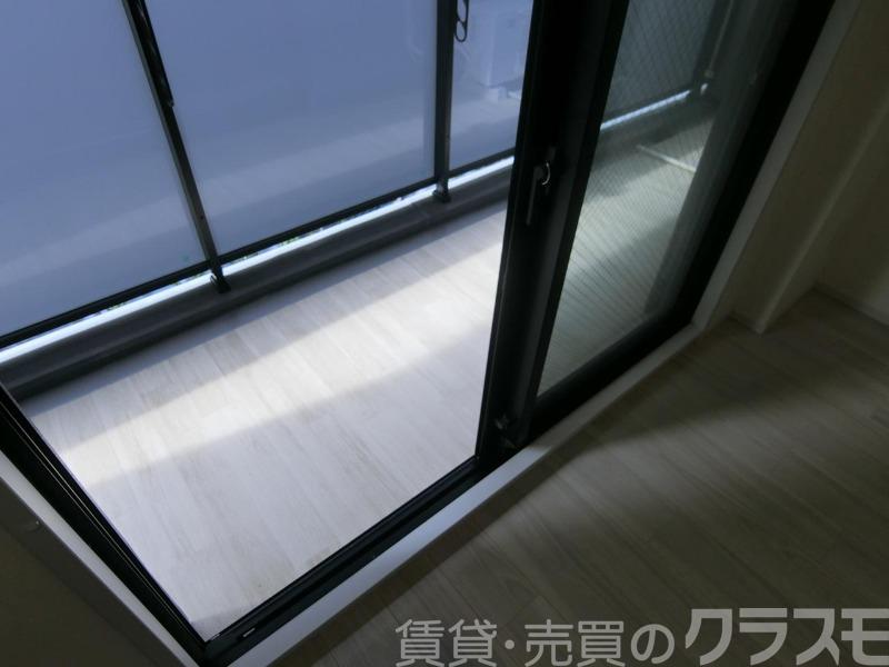 23/30 バルコニー