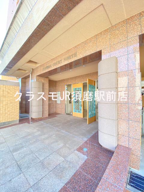 20/30 エントランス