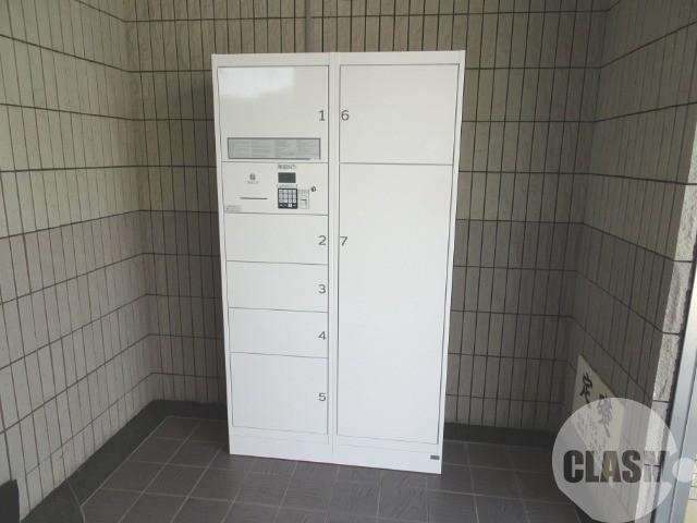 21/30 エントランス