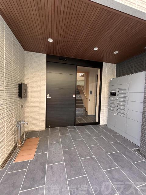 4/5 エントランス