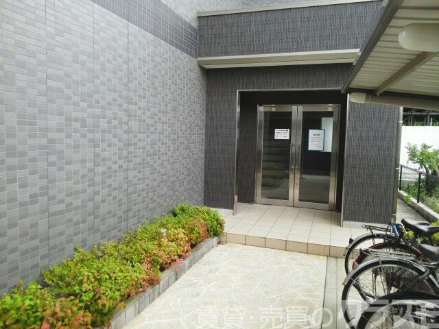 30/30 エントランス