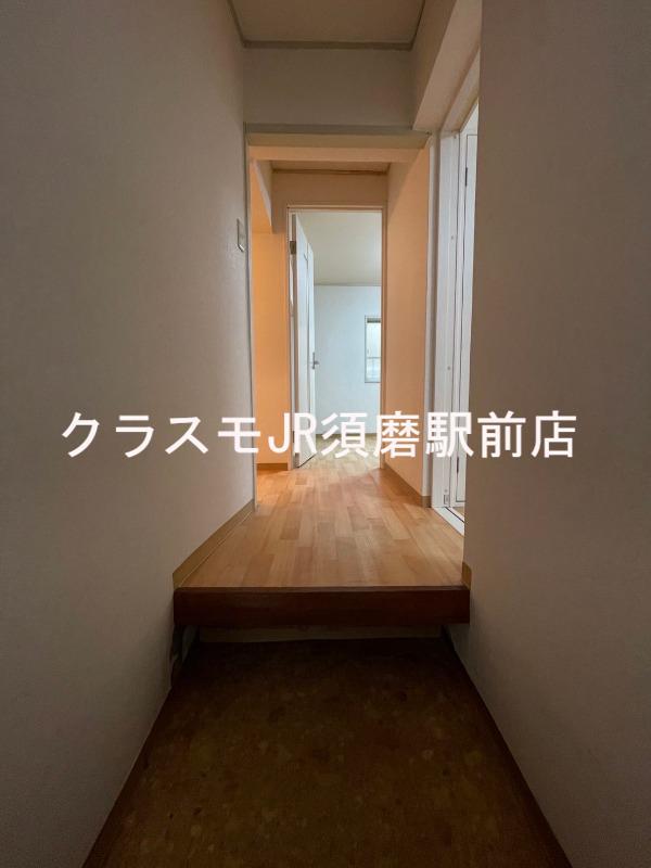 19/30 玄関