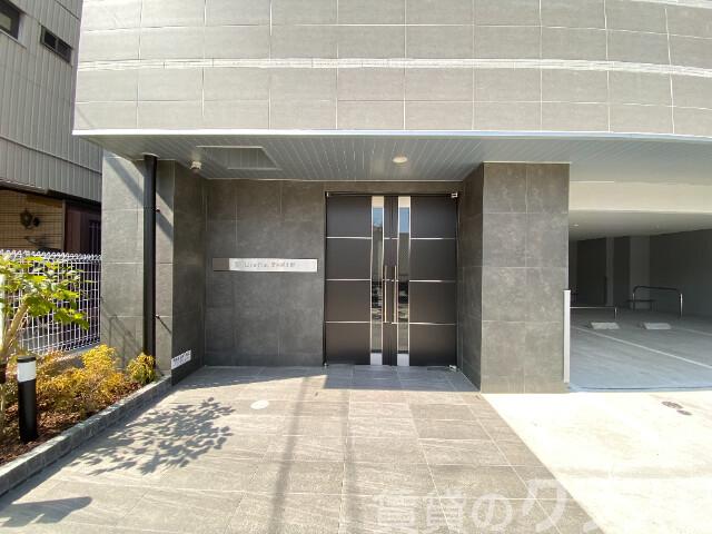 24/29 エントランス