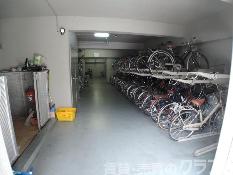 25/30 駐車場