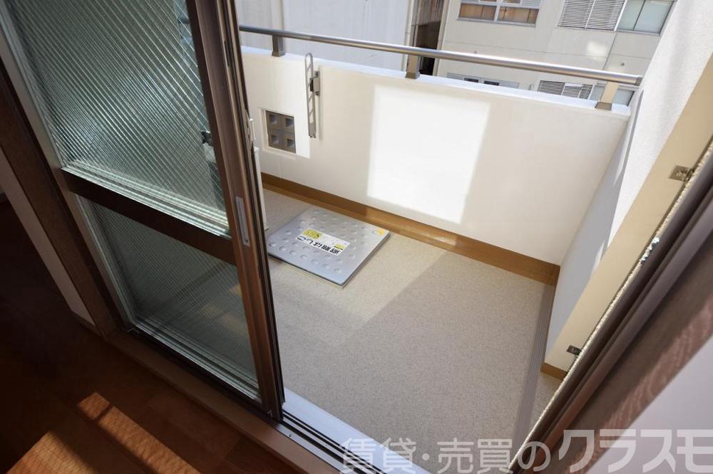 23/30 バルコニー