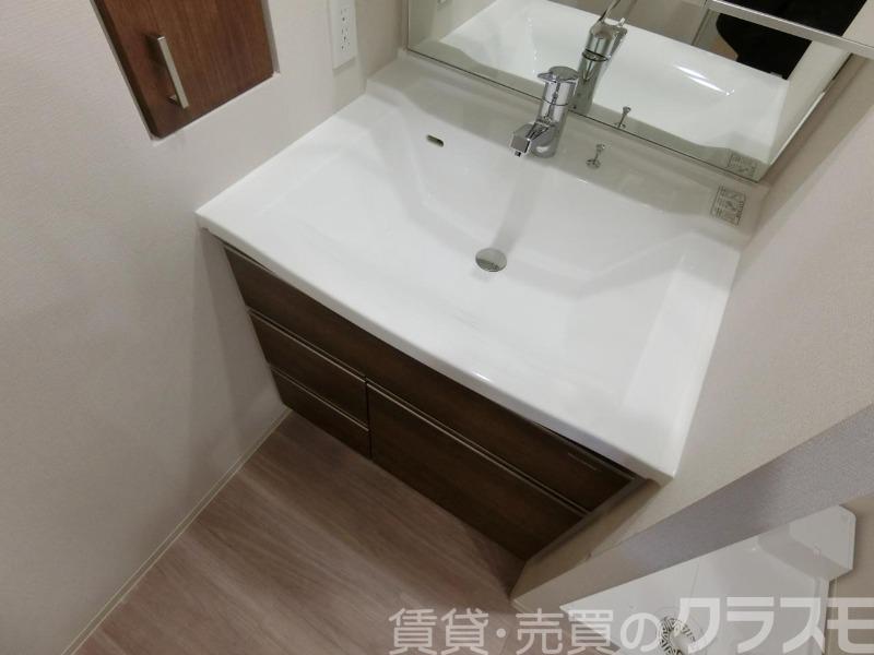 22/30 洗面