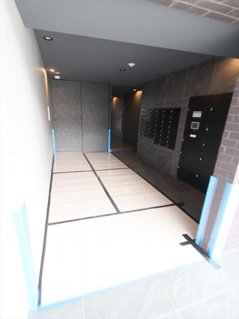 22/29 エントランス