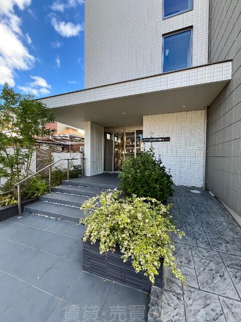 29/30 エントランス