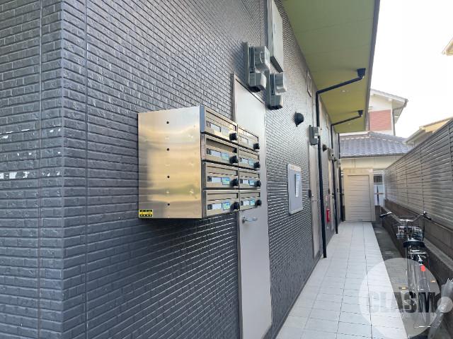 19/25 エントランス