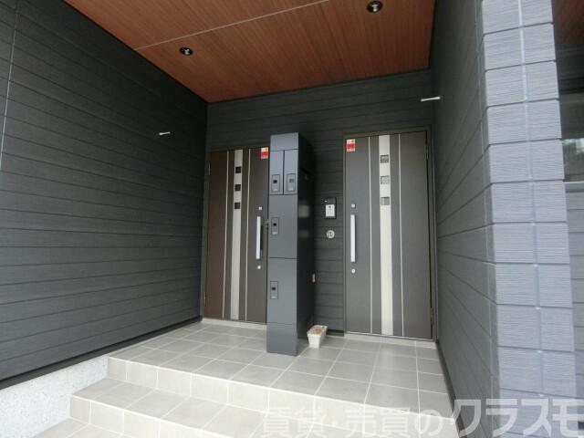 28/30 エントランス