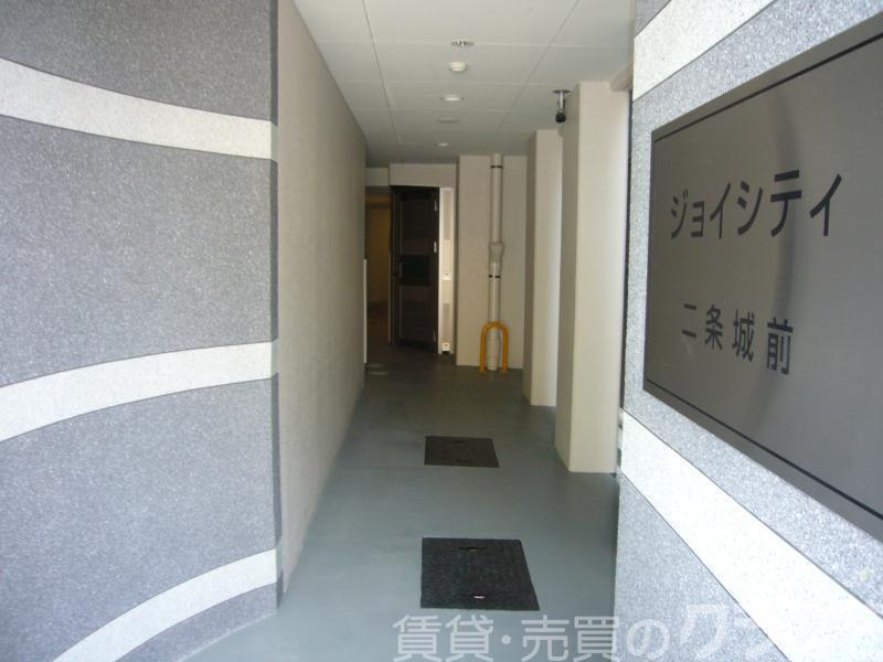 2/4 エントランス