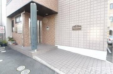 30/30 エントランス