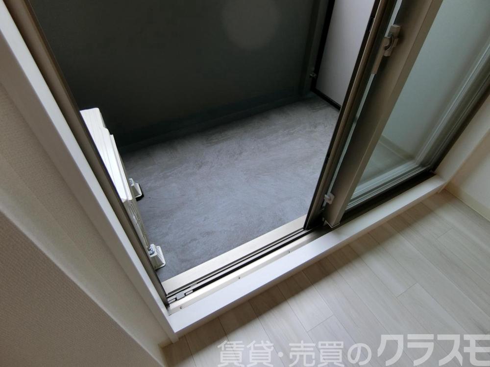 23/30 バルコニー