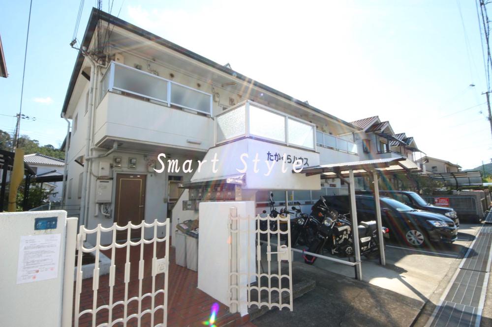 22/30 エントランス