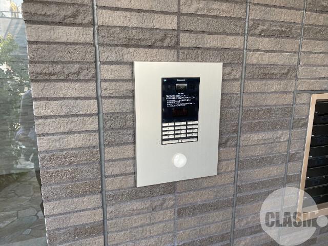 21/27 エントランス