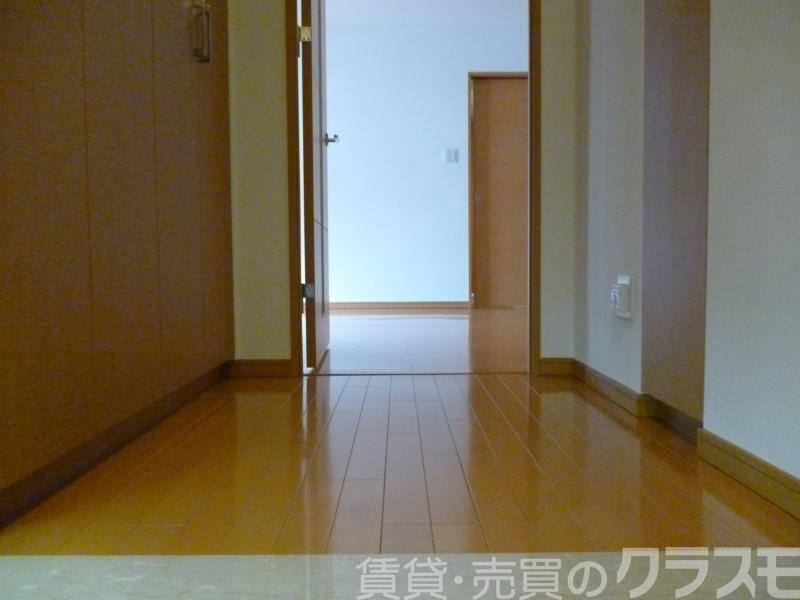 16/30 玄関