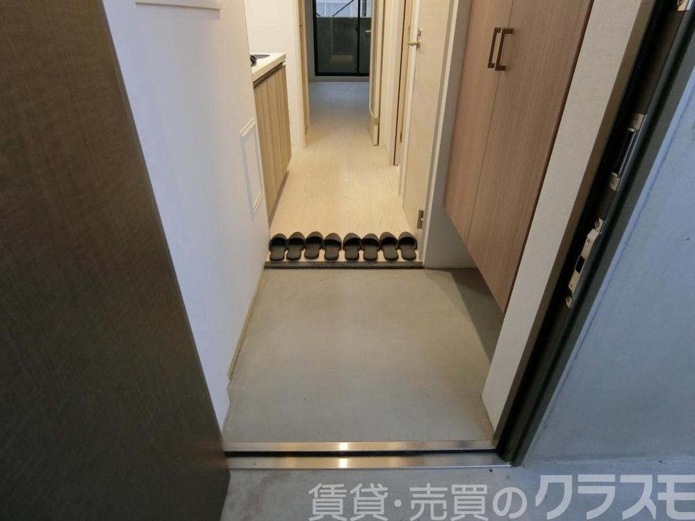 17/30 玄関