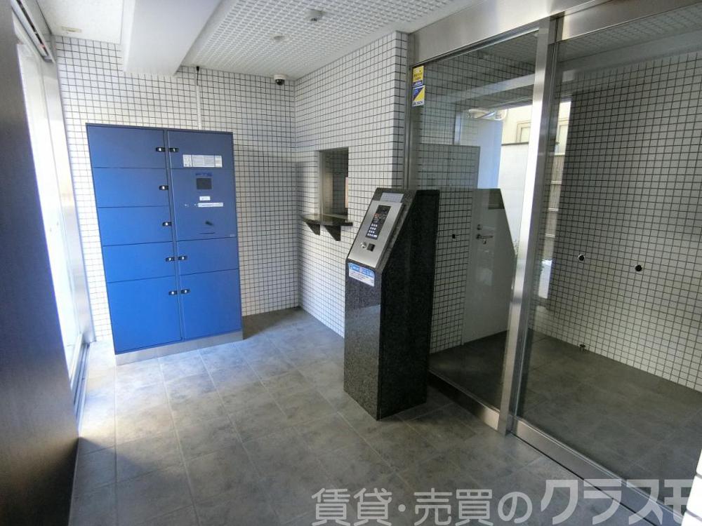 2/2 エントランス