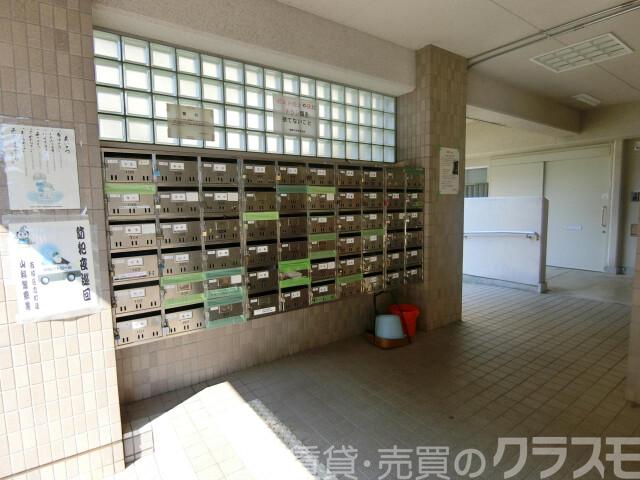 28/30 エントランス