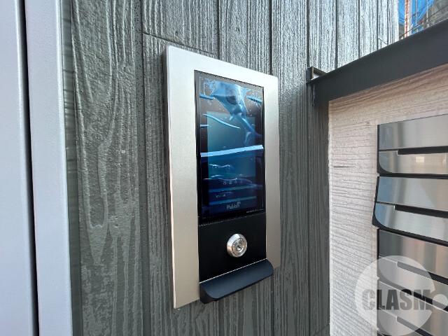 20/30 エントランス