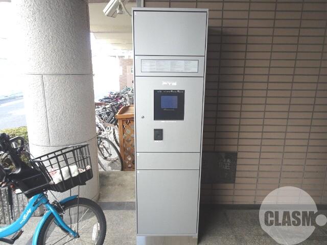 18/25 エントランス