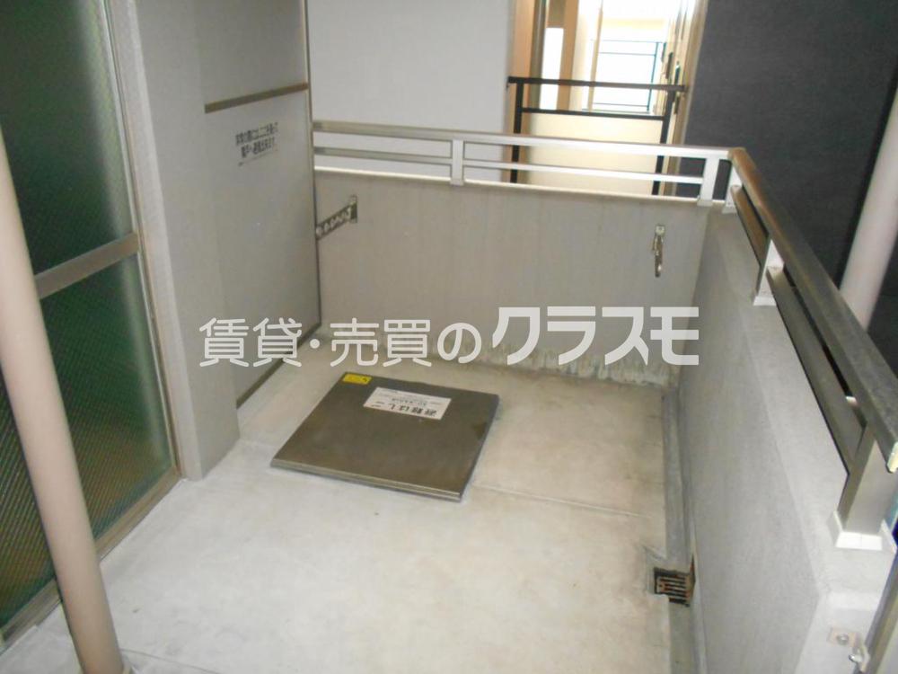 13/30 バルコニー