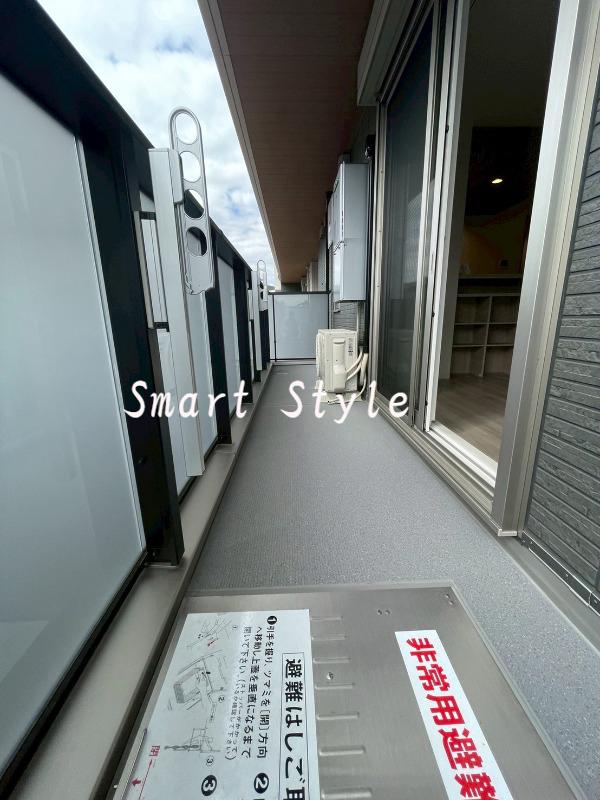 23/30 バルコニー