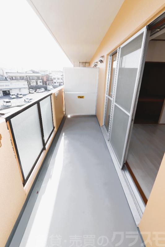 13/20 バルコニー