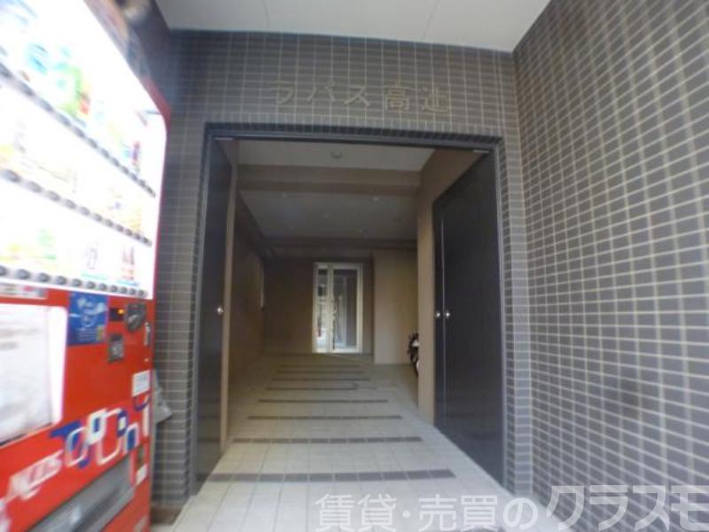 29/30 エントランス