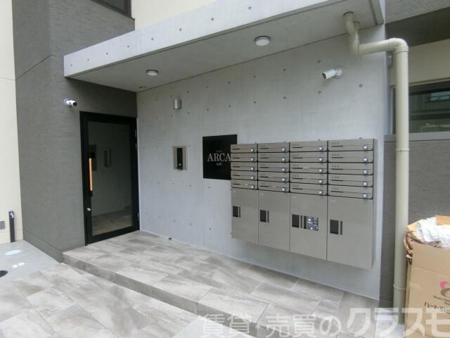 28/30 エントランス