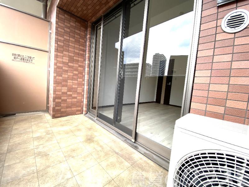 16/27 バルコニー