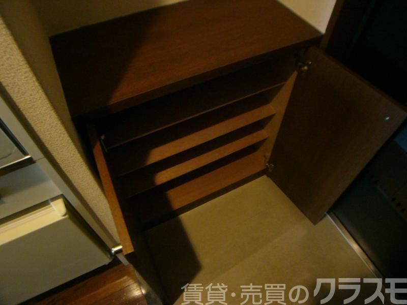 13/30 収納