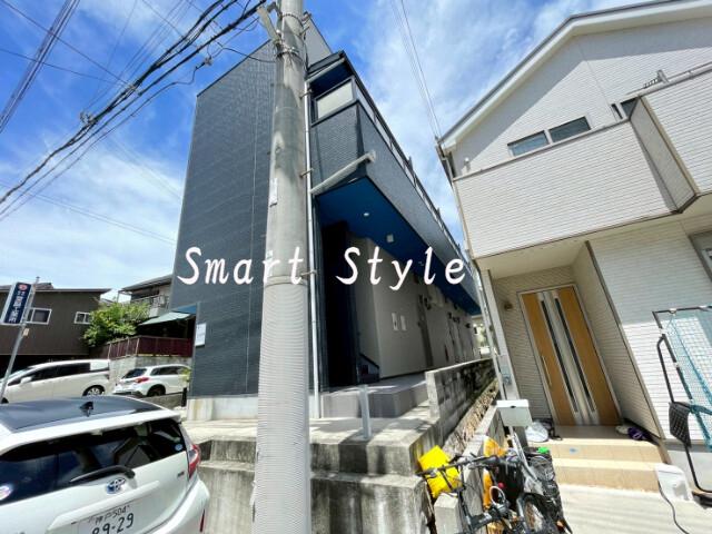 28/30 エントランス