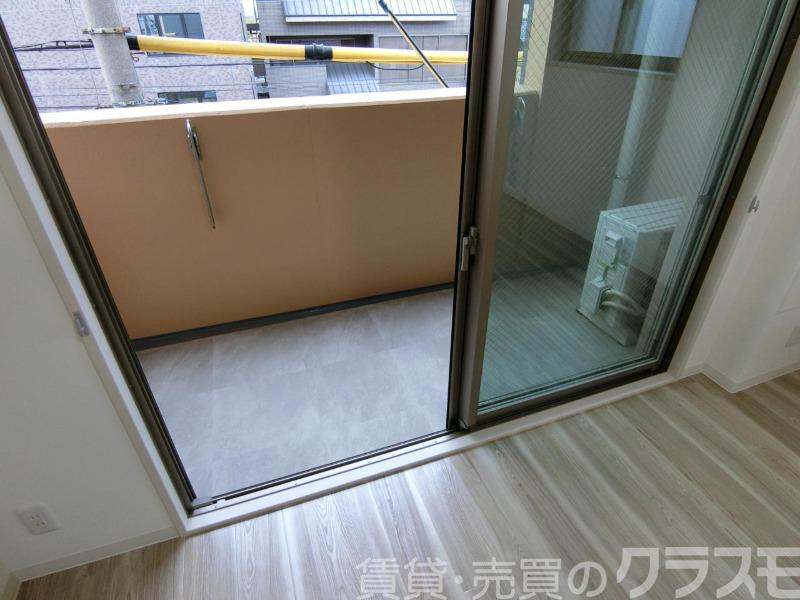 23/30 バルコニー