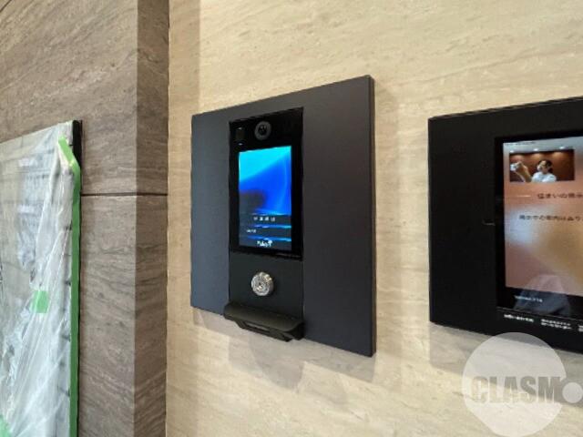 17/23 エントランス