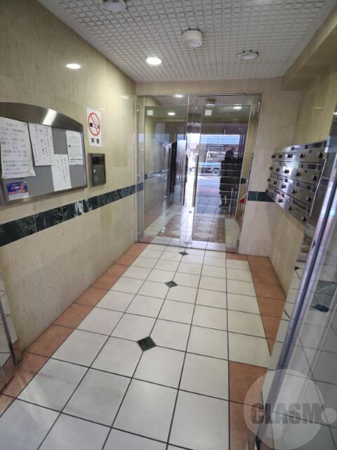 22/29 エントランス