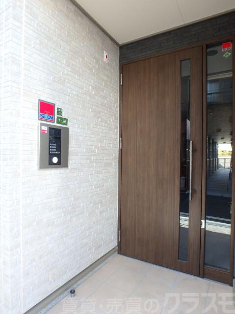 22/30 エントランス