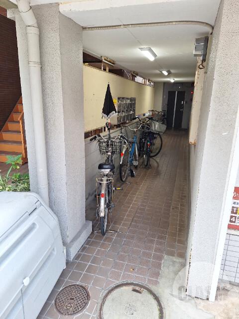 20/28 エントランス