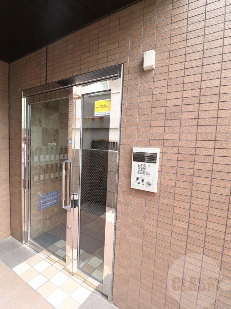 22/29 エントランス