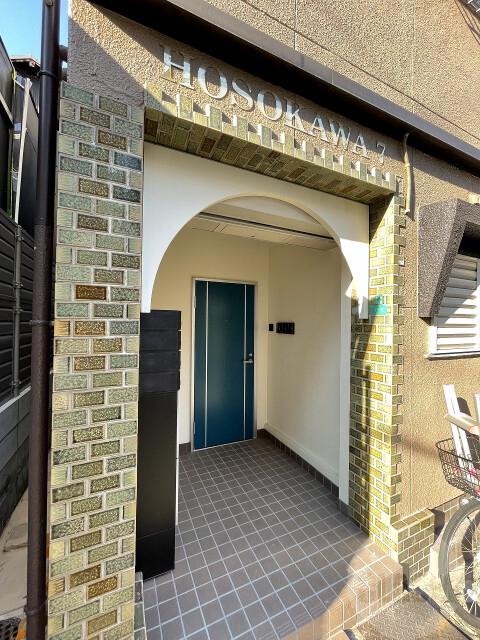 22/30 エントランス