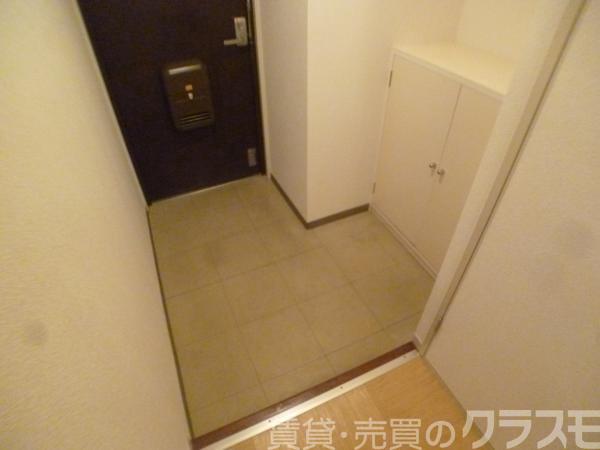 19/30 玄関