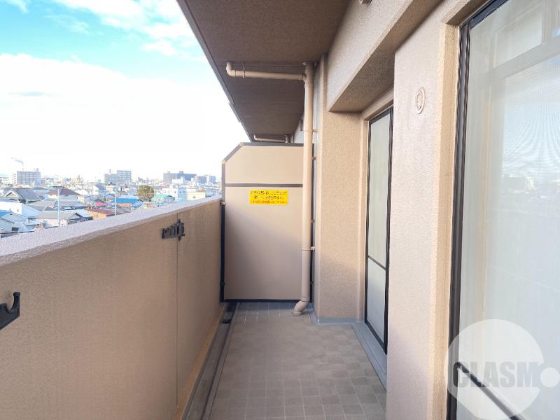 14/28 バルコニー