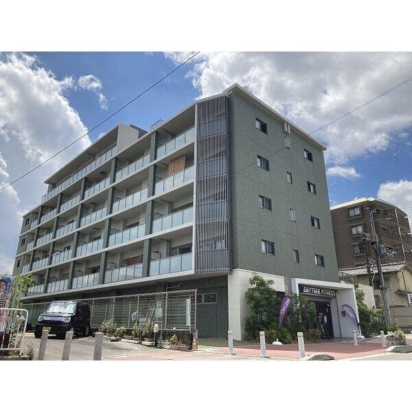 19/22 エントランス